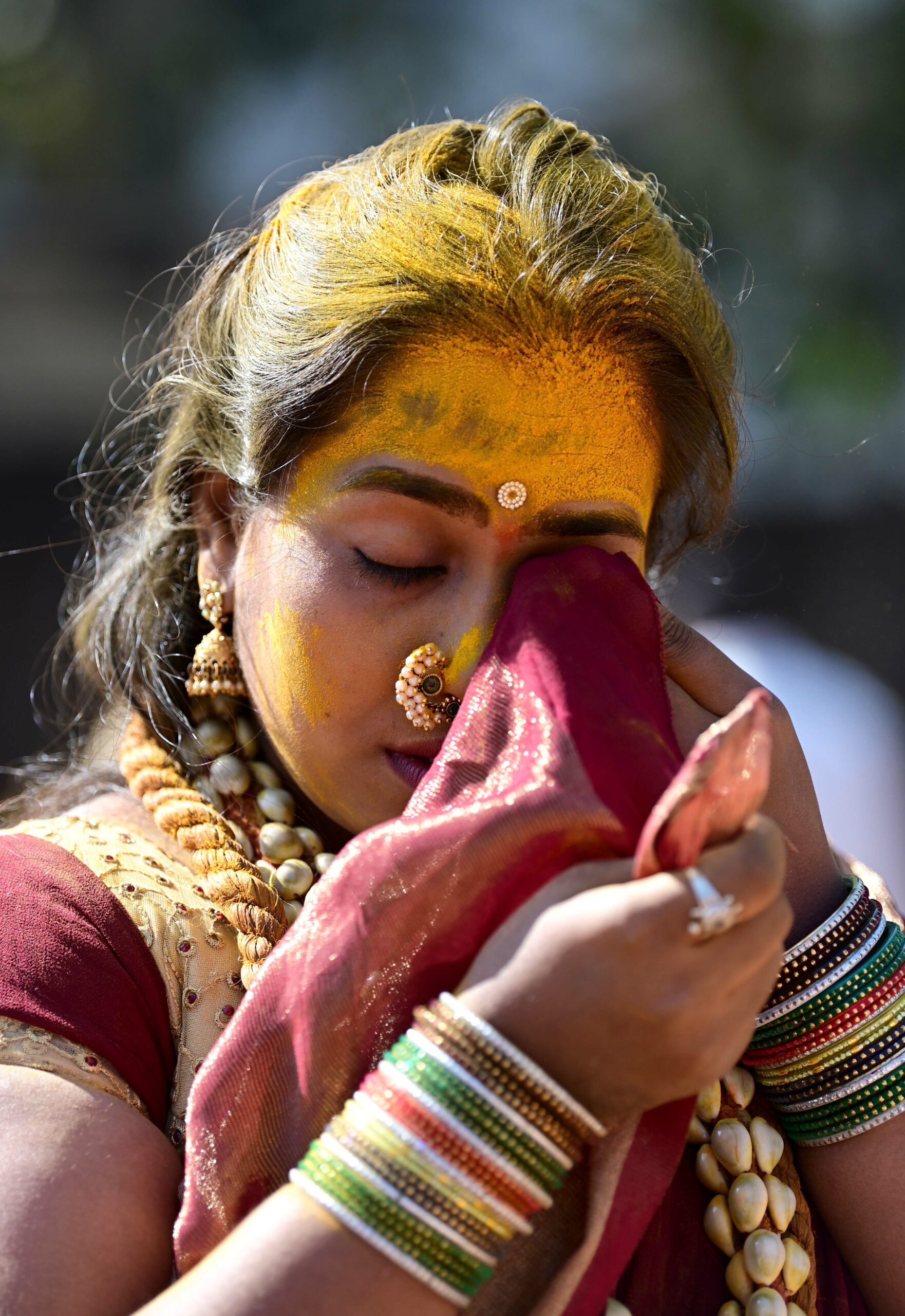 జాతరలో భక్తురాలు