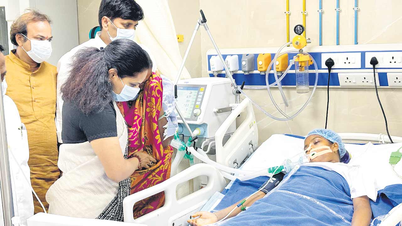 బాధితులకు భరోసానిచ్చేందుకు..