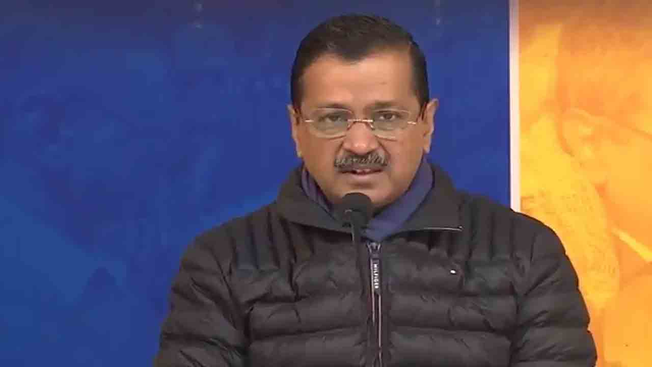 Arvind Kejriwal | వాళ్లు డబ్బు, బంగారం పంచినా ఎన్నికల కోడ్‌ ఉల్లంఘన కాదా..? : అర్వింద్ కేజ్రీవాల్‌