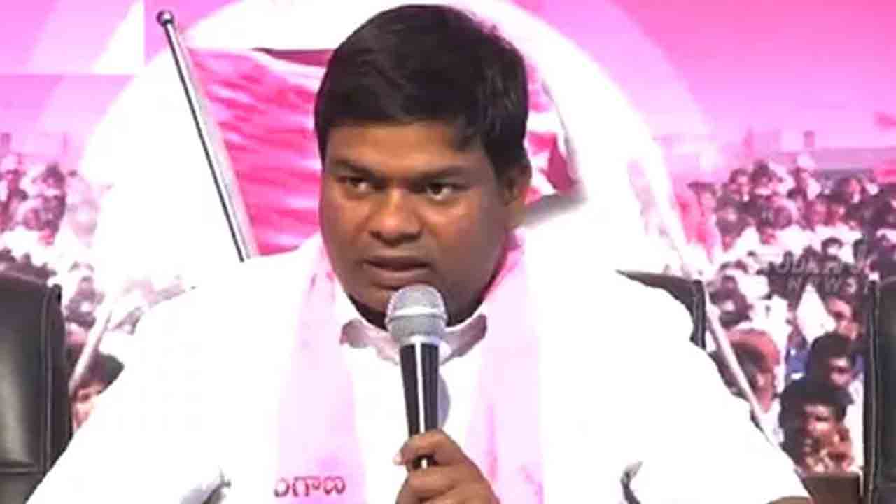 హామీలపై ప్రభుత్వాన్ని నిలదీయాలి