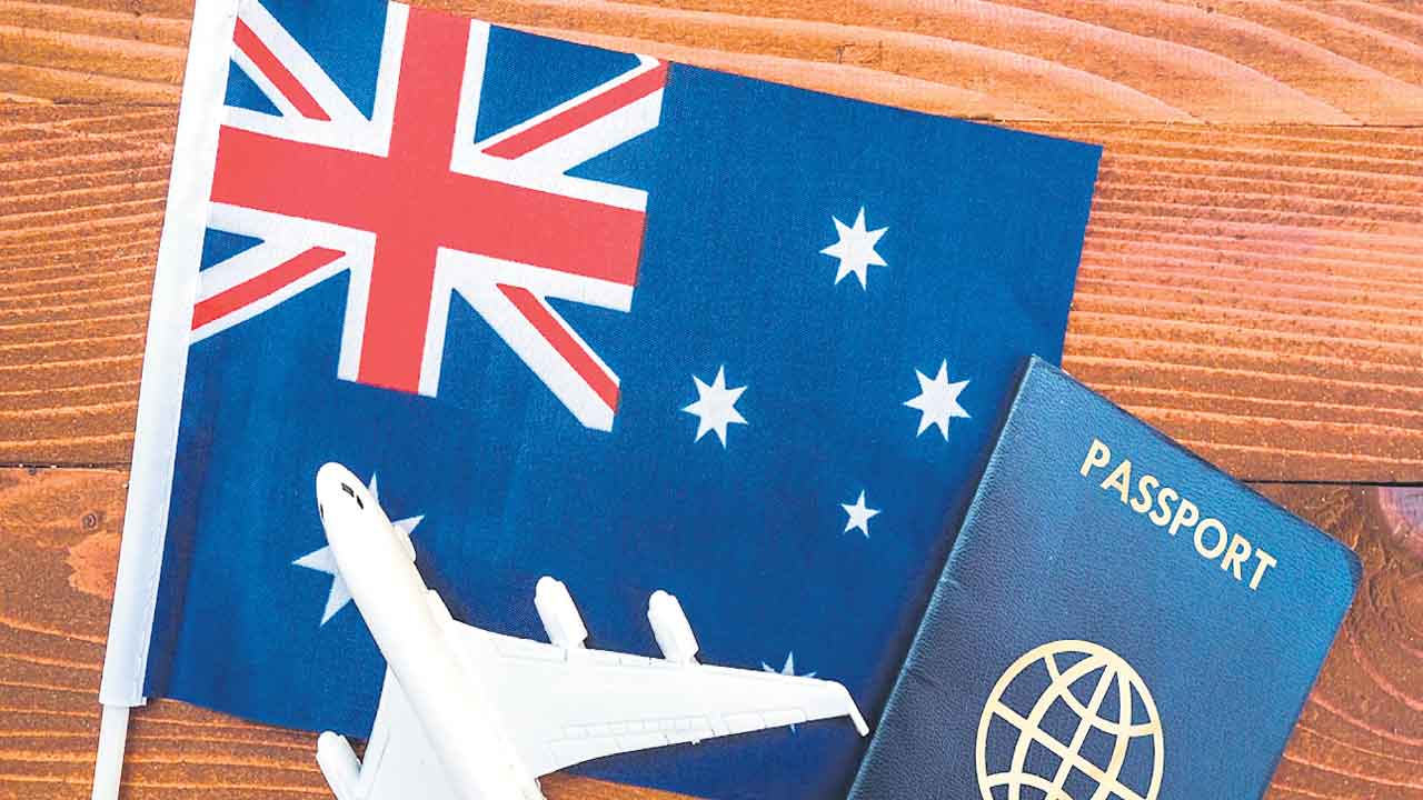Australia Parent Visa | ఆస్ట్రేలియా పేరెంట్‌ వీసా కావాలంటే.. 31 ఏండ్లు ఆగాల్సిందే..