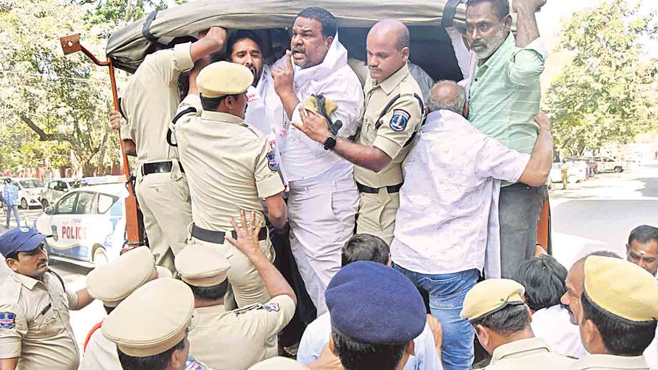 Brs Leaders Arrested
