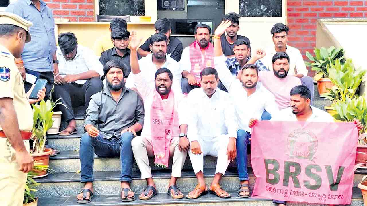 హామీలు అమలు  చేయమంటే దాడులా..?