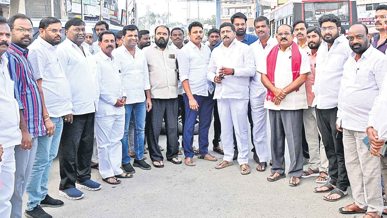 నల్లగొండ రైతు మహాధర్నాకు సన్నాహకాలు