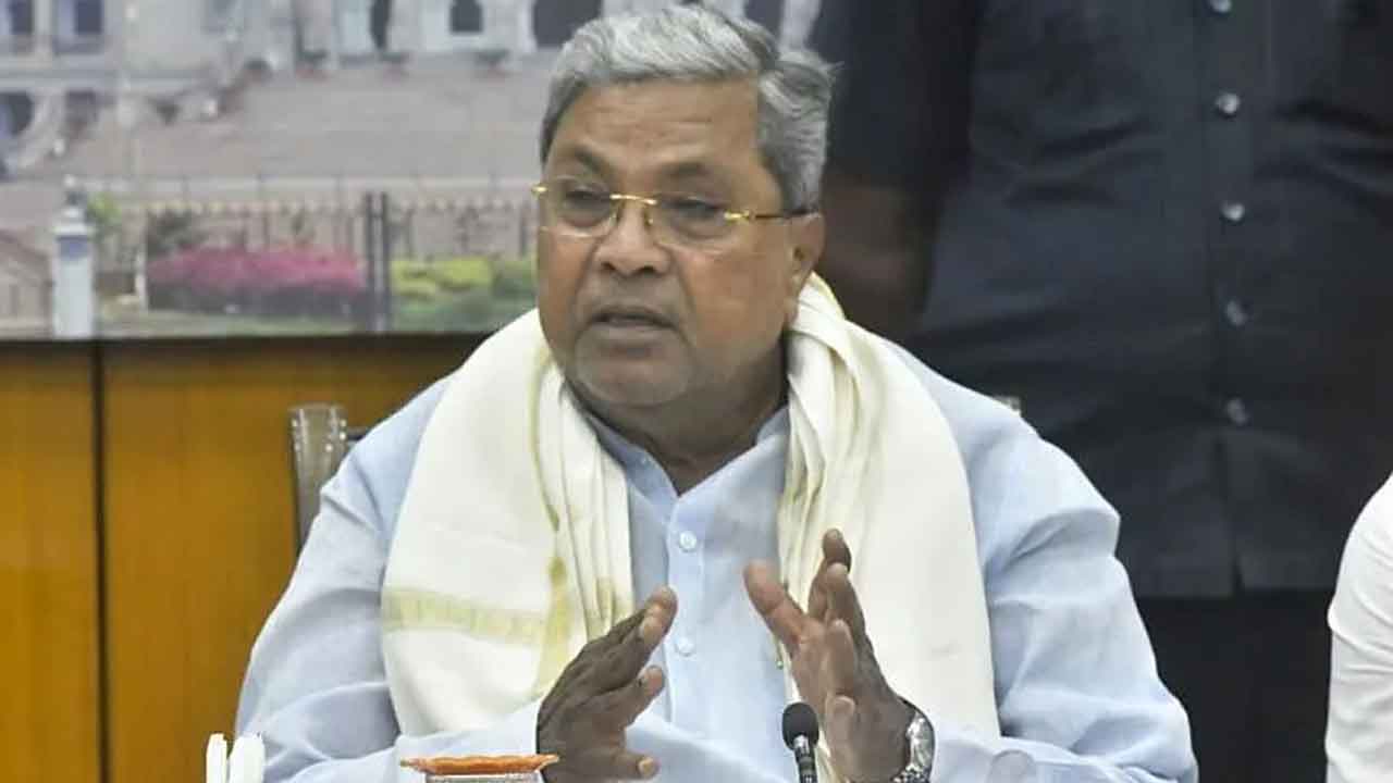 సిద్ధరామయ్య నియోజకవర్గంలో దళిత కుటుంబం వెలి