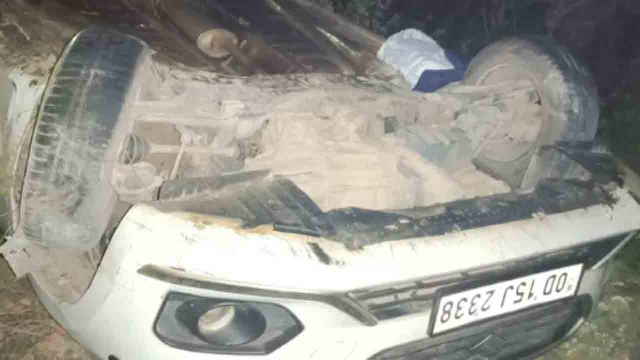 BJP Leaders Killed | కారును ఢీకొట్టిన డంపర్‌.. ఇద్దరు బీజేపీ నేతలు మృతి