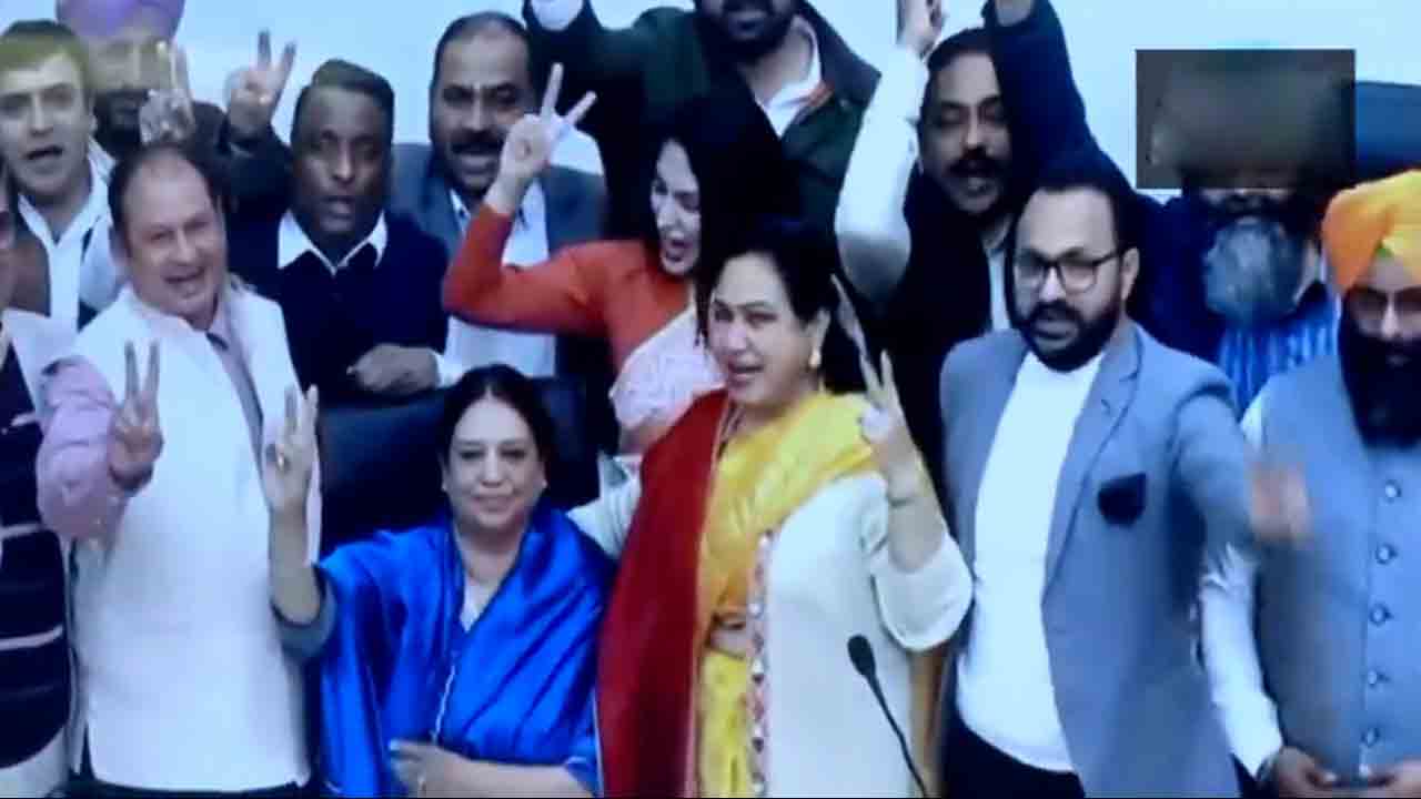 Chandigarh Mayor | చండీగఢ్‌ నూతన మేయర్‌గా హర్‌ప్రీత్‌ కౌర్‌ బబ్లా.. Video