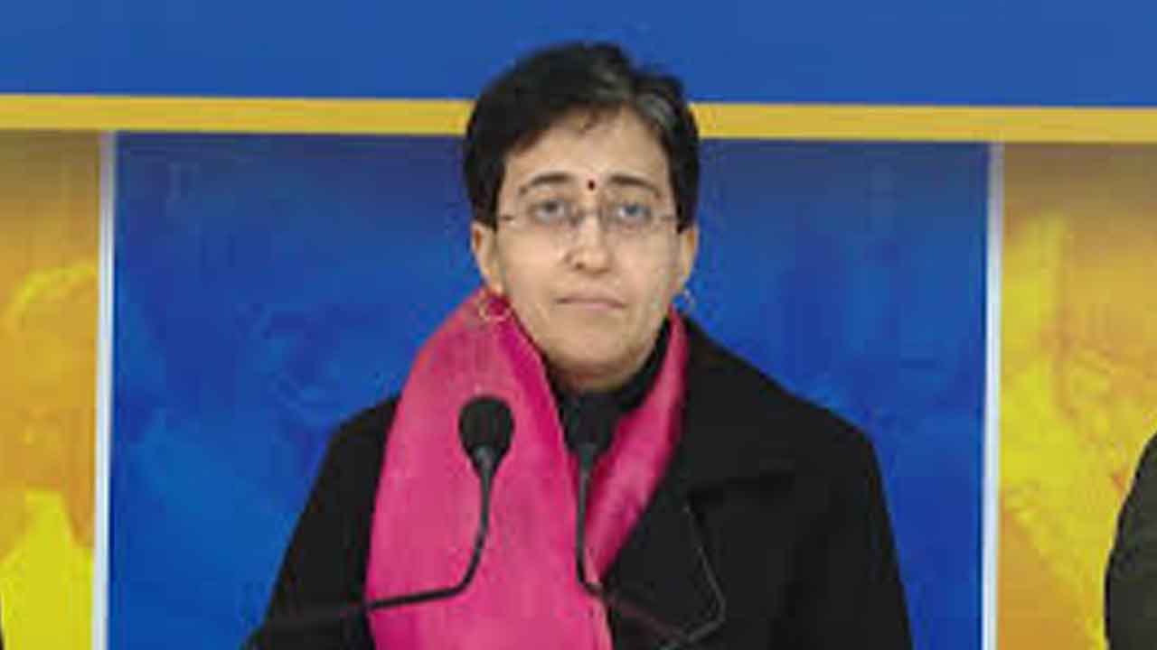 అధికారిక బంగళా నుంచి వెళ్లగొడుతున్నారు!