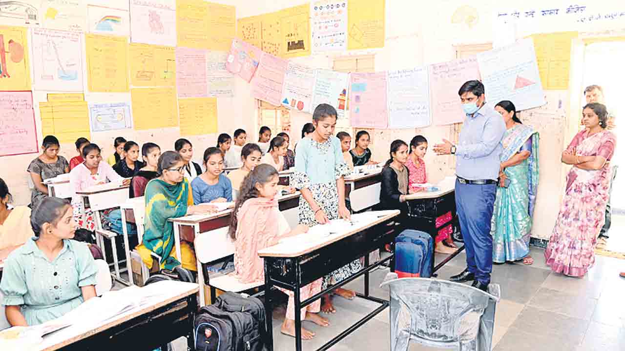 ‘పది’ పరీక్షలకు సన్నద్ధం చేయాలి