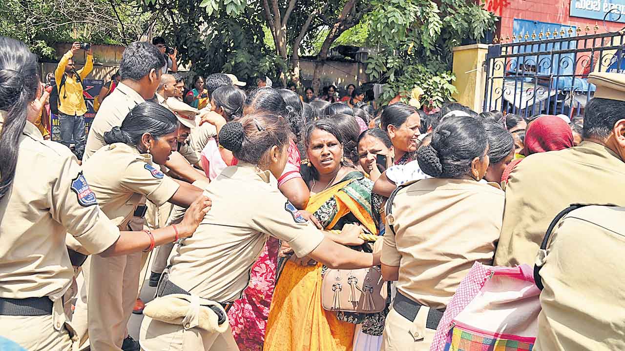 నిర్బంధాల తెలంగాణ