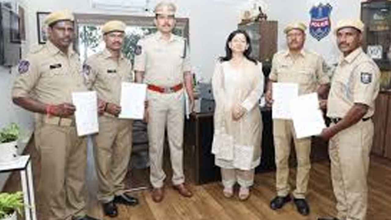 హోంగార్డులకు డీజీ అభినందన