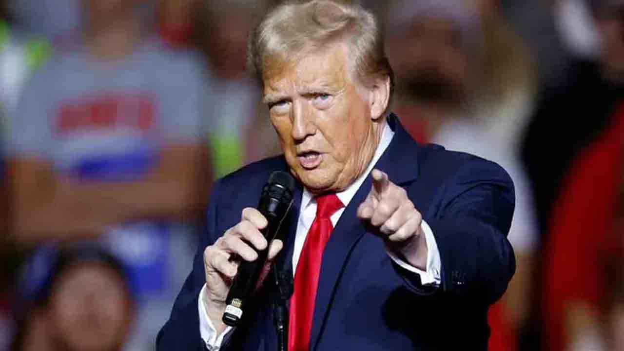 Donald Trump | అప్పటిలోగా బందీలను విడుదల చేయకపోతే దాడులే.. హమాస్కు ట్రంప్ సీరియస్ వార్నింగ్
