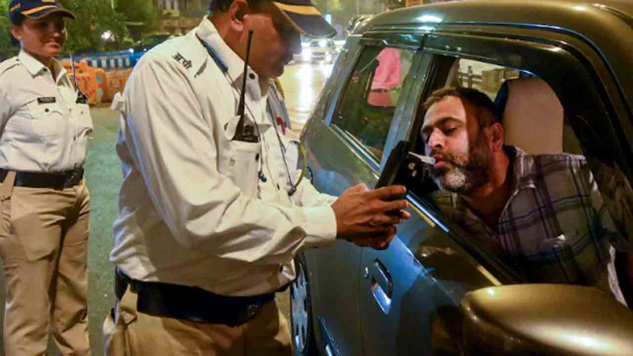 Traffic Challans | కొత్త ఏడాది వేళ.. 89 లక్షల మేర ట్రాఫిక్ చలాన్లు జారీ