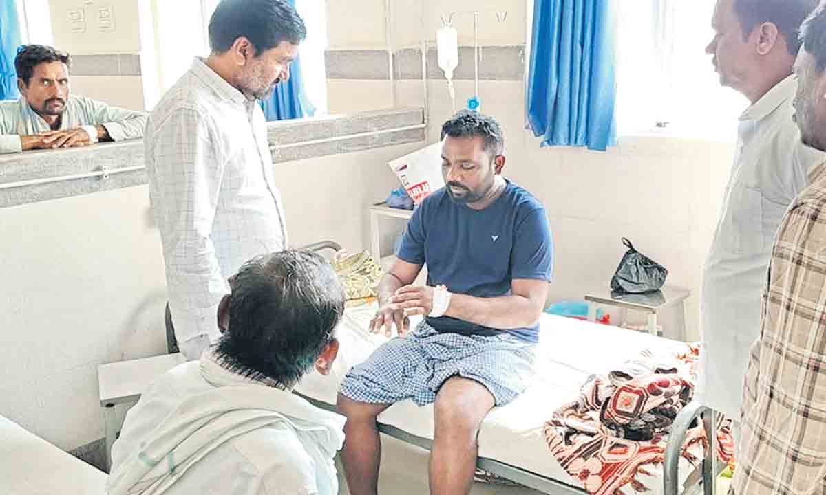 బీఆర్‌ఎస్‌ కార్యకర్తలపై దాడులు చేస్తే ఊరుకోం