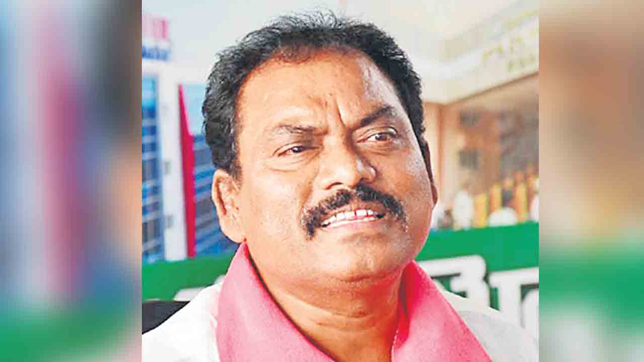 రైతు భరోసా కింద 15వేలు ఇవ్వాల్సిందే