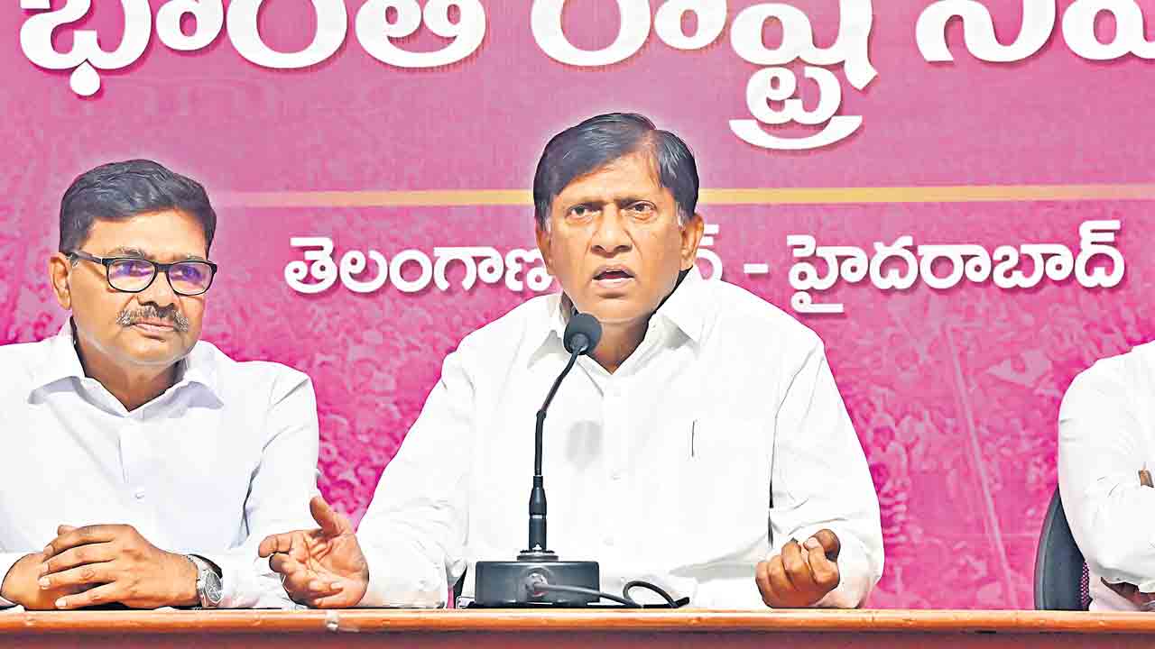 జడ్జీల నియామకం చేపట్టాలి