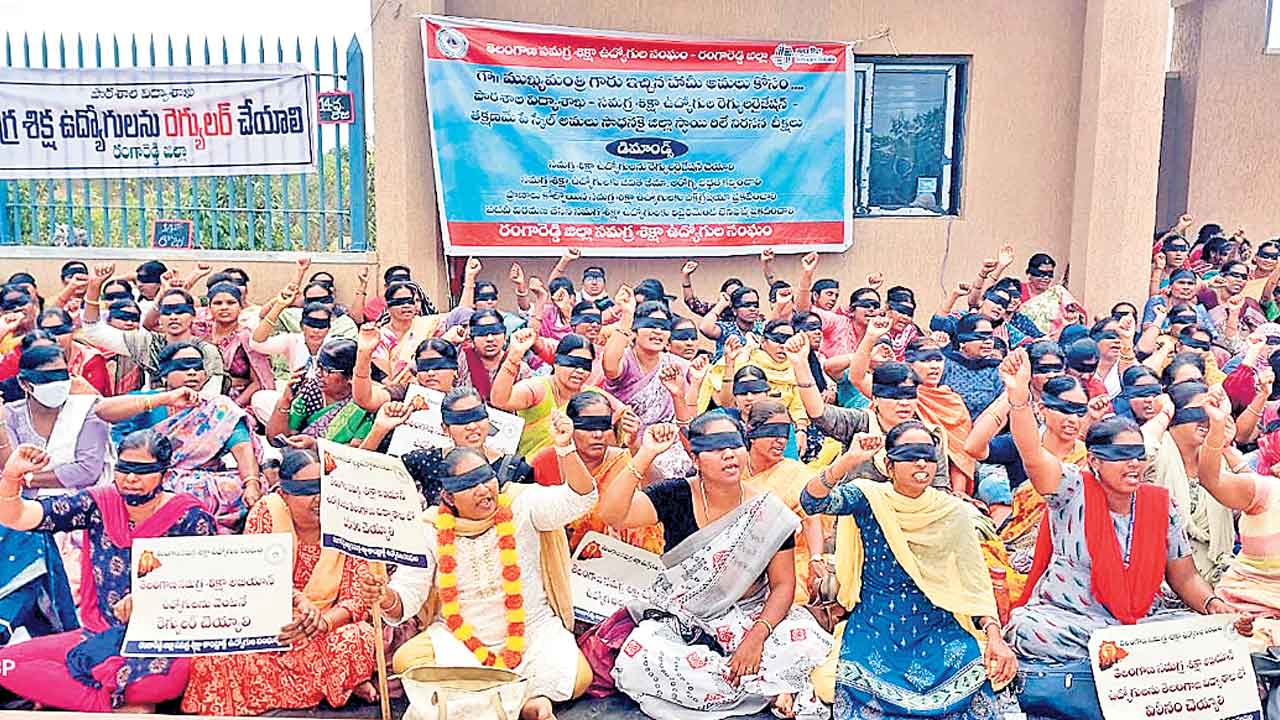 ఈ జీవోలు అనుకూలమా.. ప్రతికూలమా?