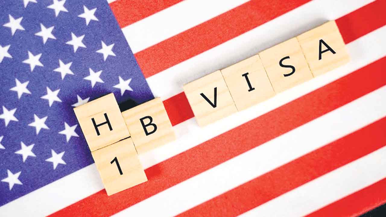 H1B Visa | అమెరికాలోనే హెచ్‌1బీ రెన్యువల్‌.. భారతీయులకు త్వరలో తీరనున్న వీసా కష్టాలు