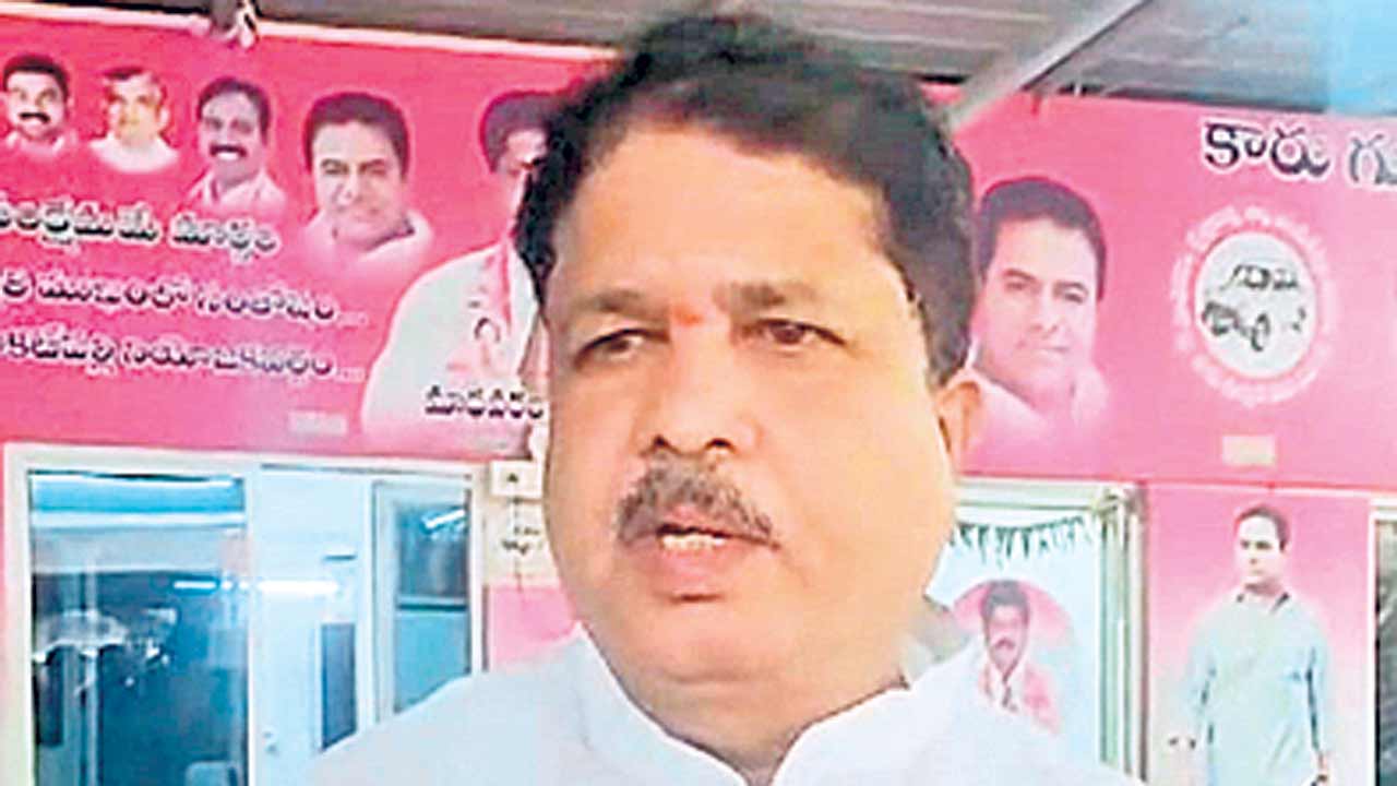 రాజకీయ కక్షతోనే కేసీఆర్‌ కుటుంబంపై ఆరోపణలు