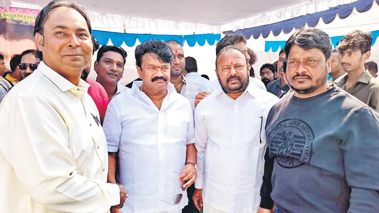 ఆరు గ్యారంటీల అమలు ఎక్కడ?