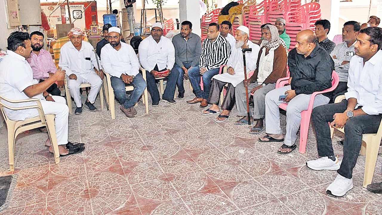 త్వరలో డీఎన్‌ఎం కాలనీలో పర్యటిస్తా