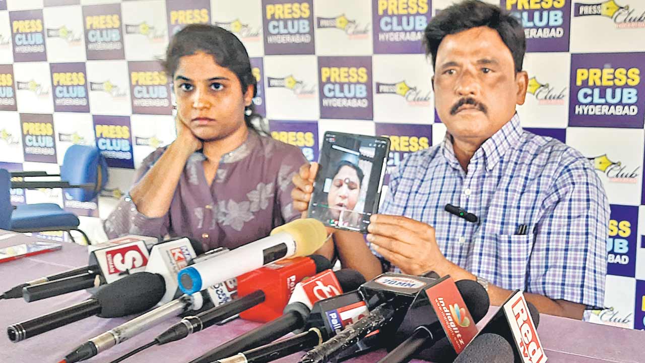 నా భార్య ఆత్మహత్యకు బాధ్యులపై చర్యలు తీసుకోవాలి