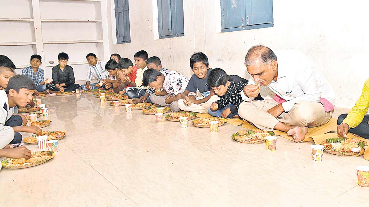 ఏడాది పాలనలో సర్కార్‌ ఫెయిల్‌