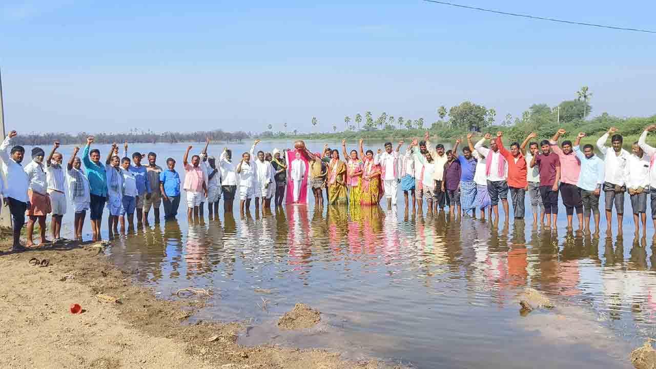 చెరువులకు కాళేశ్వరం జలాలు