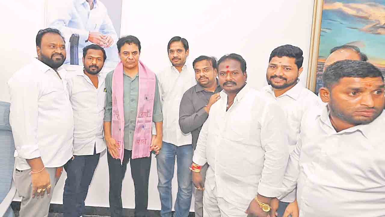 పార్టీ పటిష్టానికి కృషిచేయాలి
