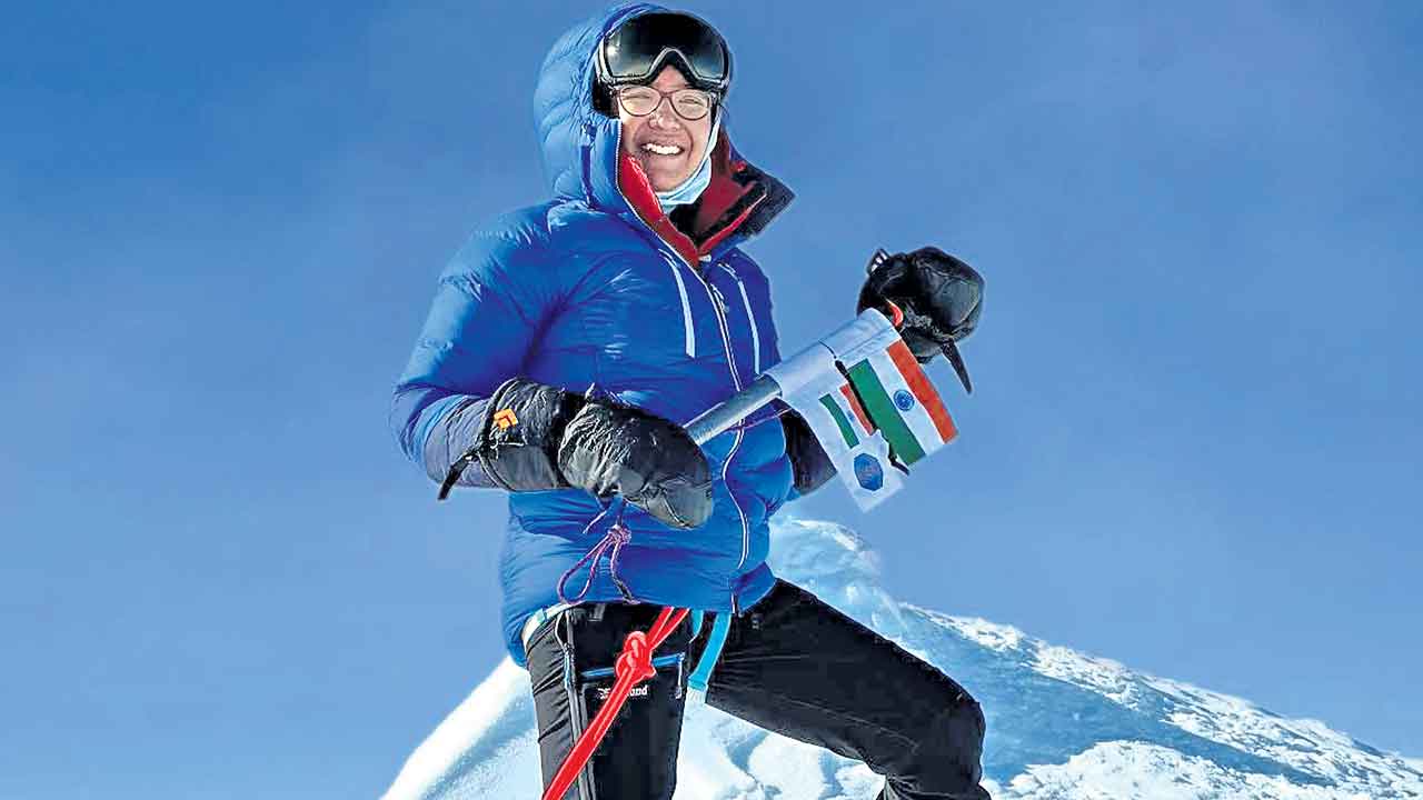 Kaamya Karthikeyan | సాహసానికి సలాం.. ఆకాశ గిరులు గులాం