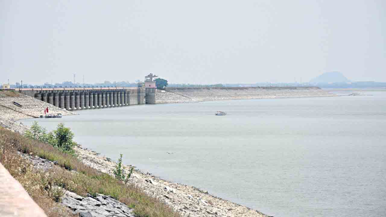 Godavari | రివర్స్‌ గోదారి.. తెలంగాణ రైతులు మళ్లీ మొగులు దిక్కు చూడాల్సిన దుస్థితి