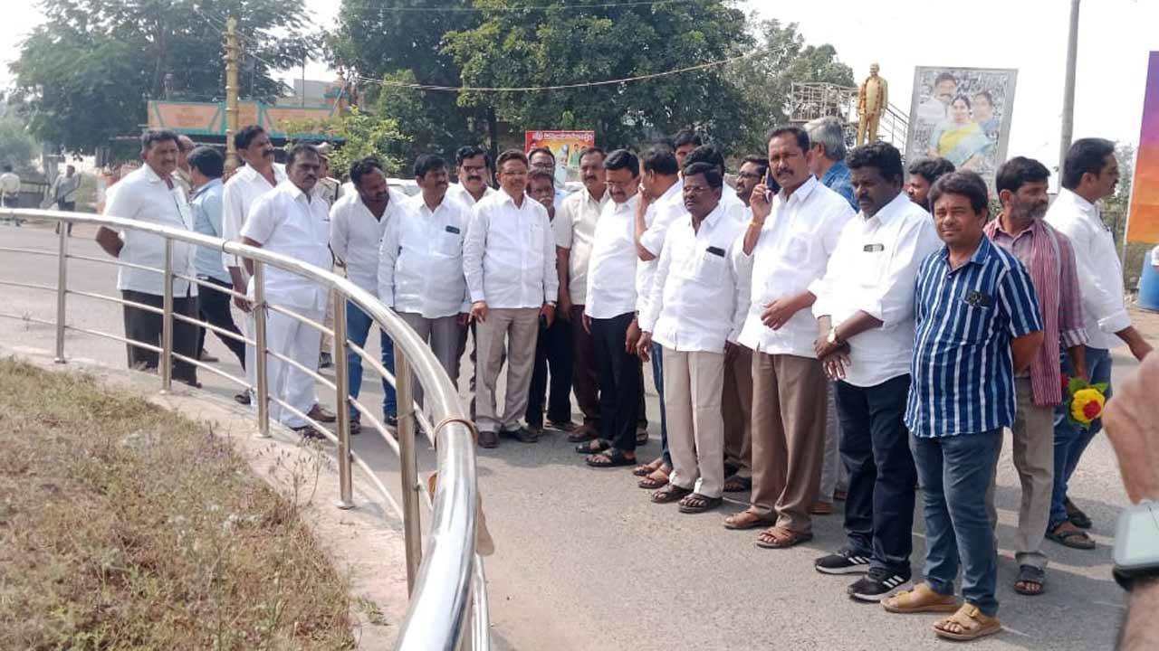 అబ్బూరి సర్కిల్‌ను తొలగించడం హేయమైన చర్య