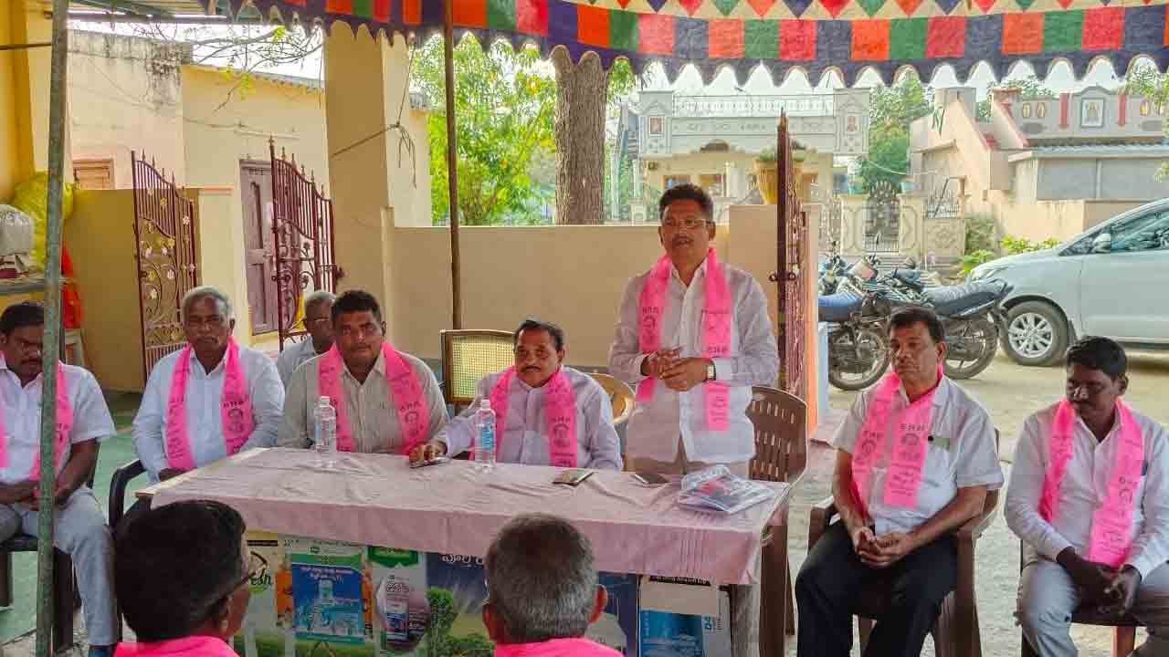 కష్టపడి పనిచేస్తే ఫలితం మనదే..