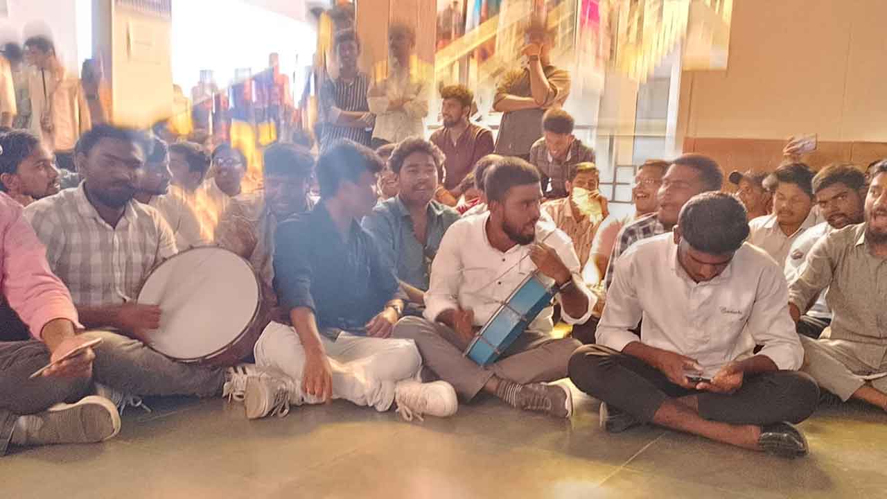 Nallagonda | వీసీని తొలగించాలని విద్యార్థుల ఆందోళన