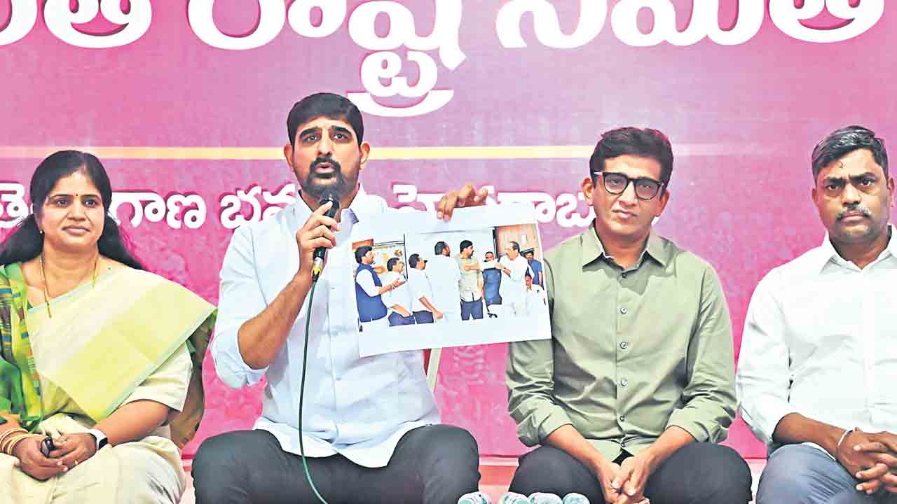 రేవంత్‌పైనే పీడీ యాక్ట్‌ పెట్టాలి