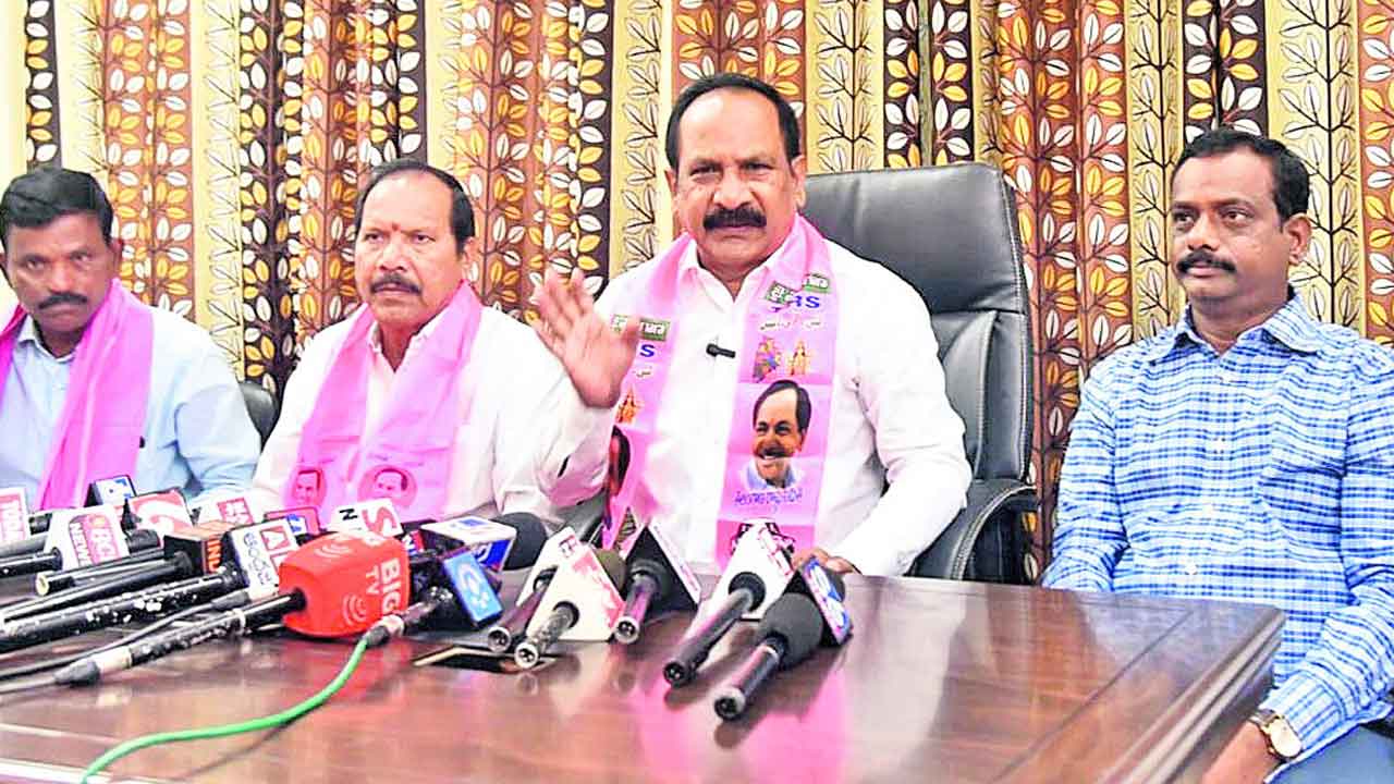 గ్రామ సభలతో ఒరిగేదేం లేదు