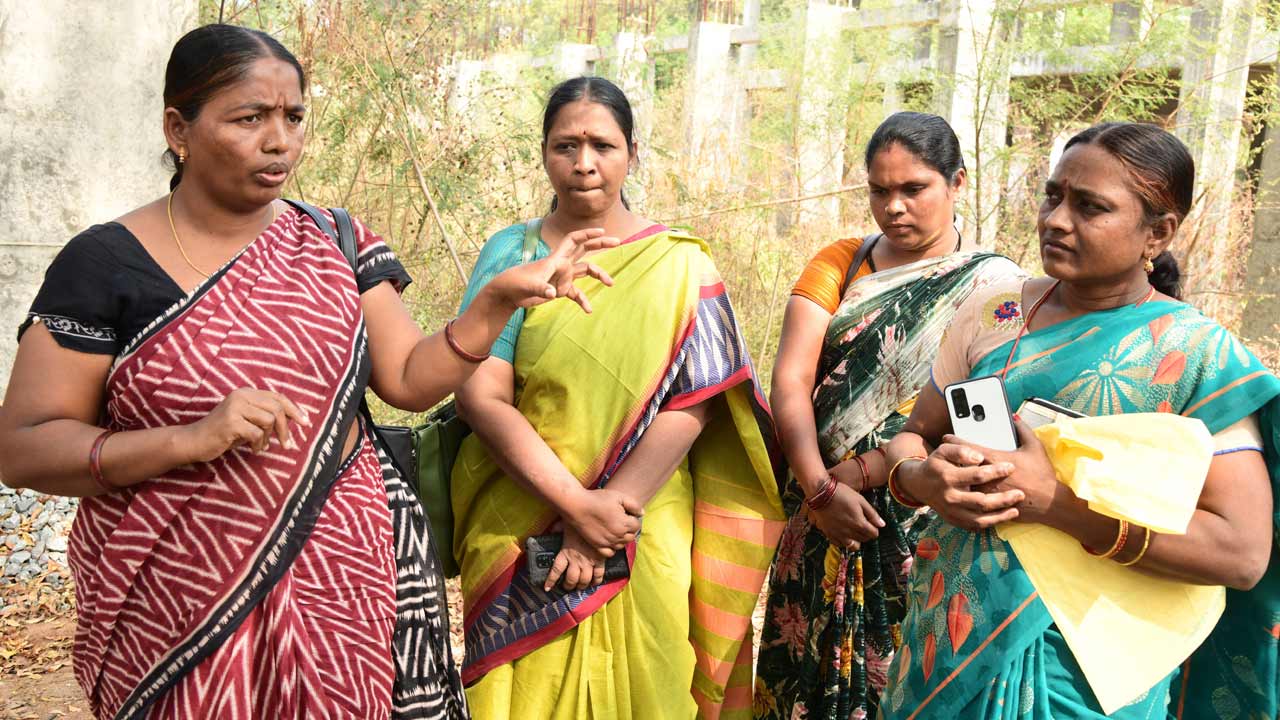 కోచింగ్‌ పేరుతో మోసం