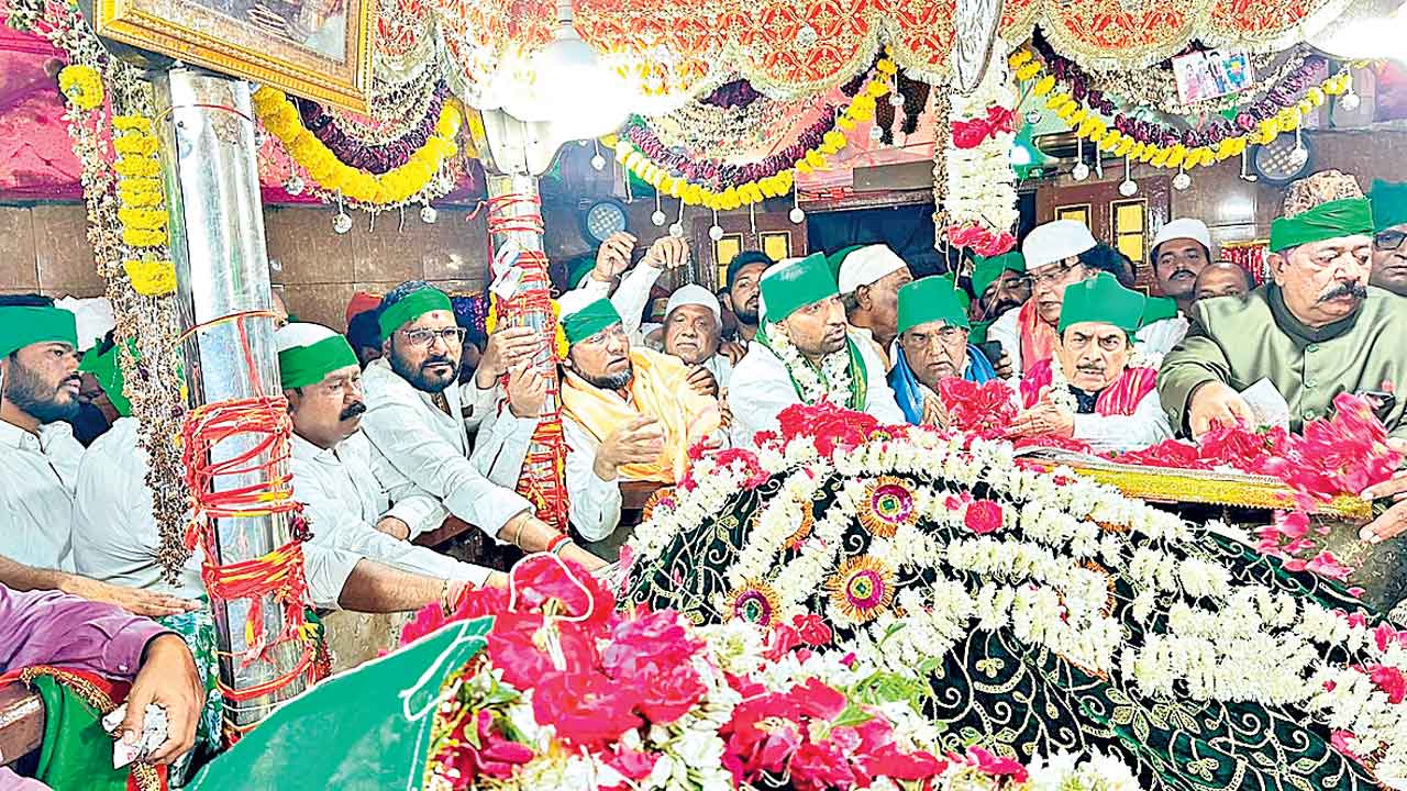 బీఆర్‌ఎస్‌ హయాంలోనే జేపీ దర్గా అభివృద్ధి