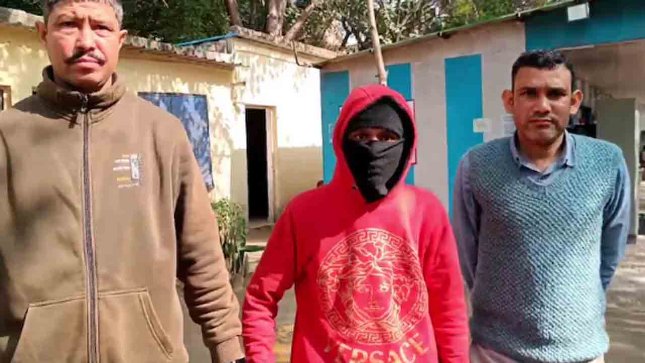 Maha Kumbh | కుంభమేళాకు వెళ్లేందుకు ఖర్చుల కోసం.. మూడు ఇళ్లల్లో చోరీ చేసిన వ్యక్తి