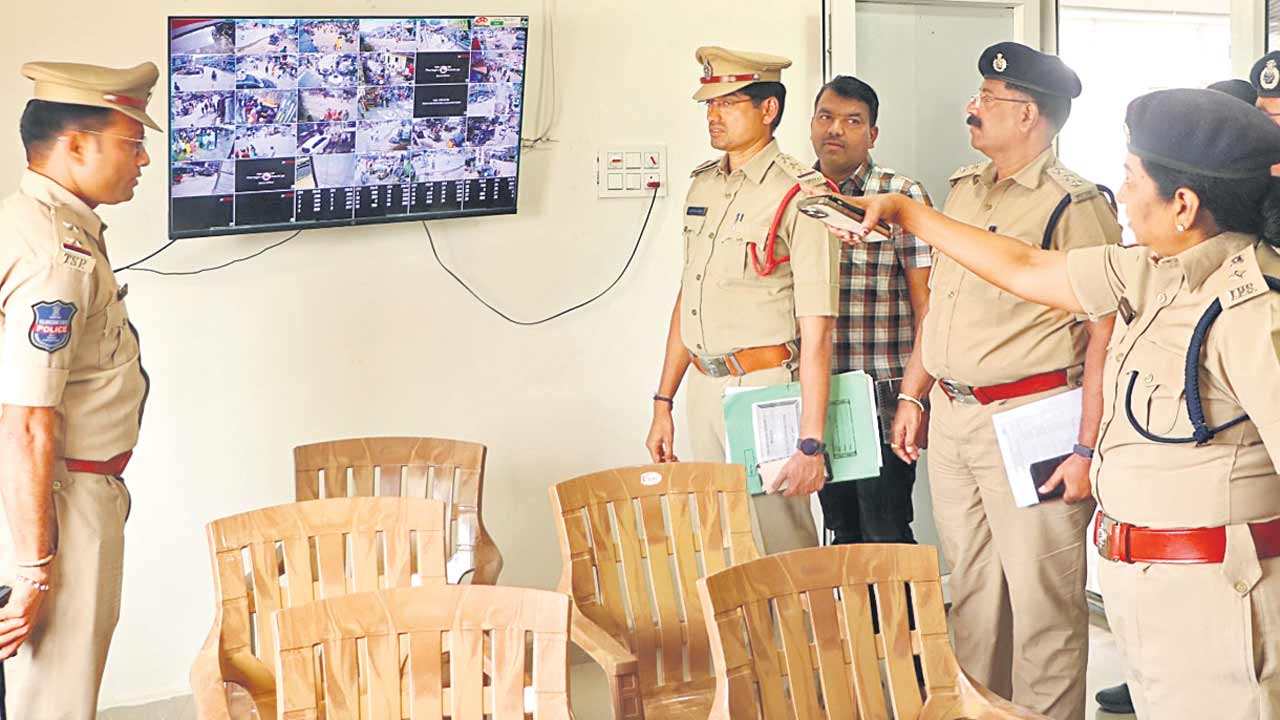 మల్లన్న క్షేత్రంలో పటిష్ట బందోబస్తు