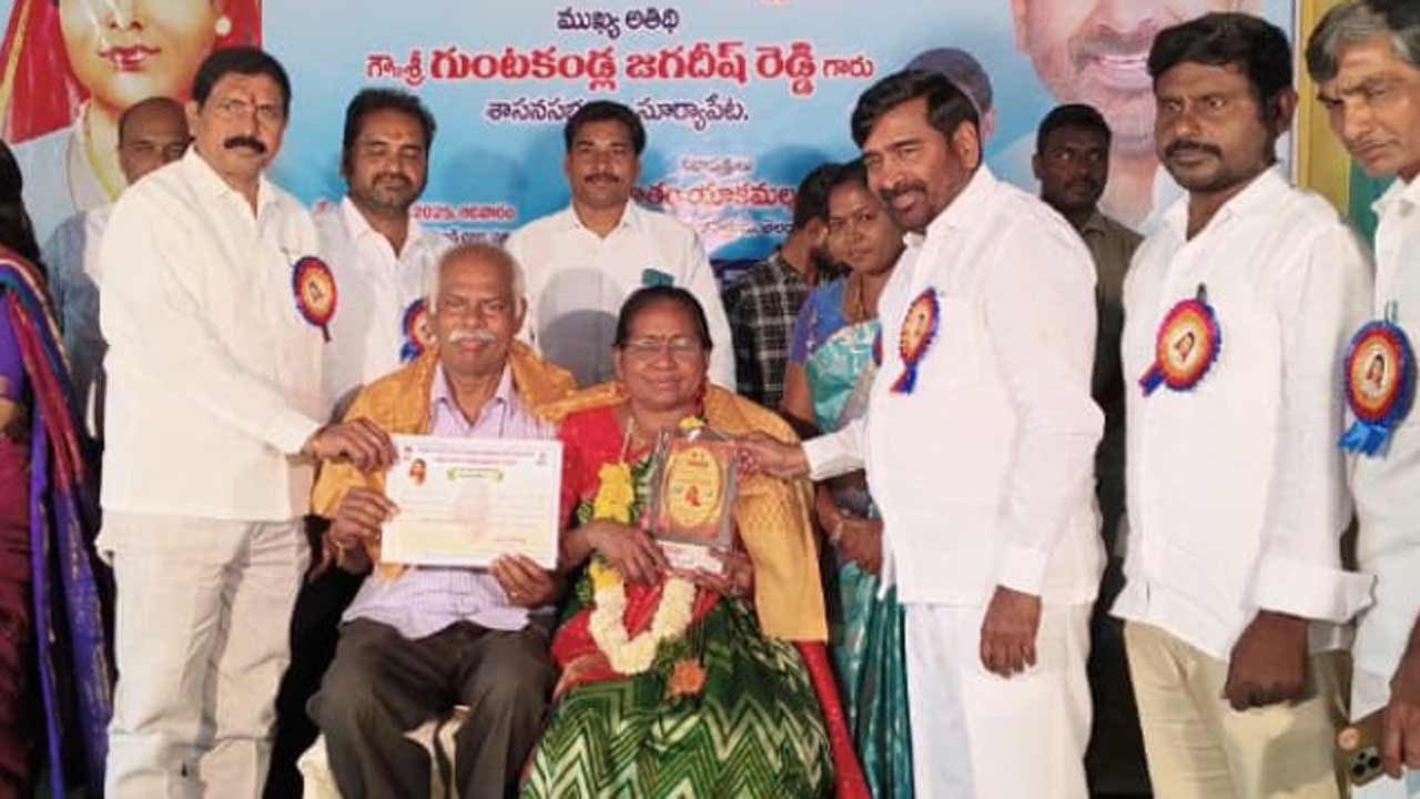 దేశం గర్వించదగ్గ మహిళ సావిత్రి బాయి పూలే