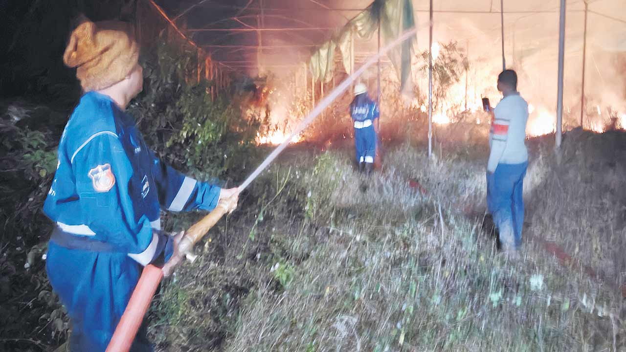 మాల్తుమ్మెదక్షేత్రం లో అగ్నిప్రమాదం