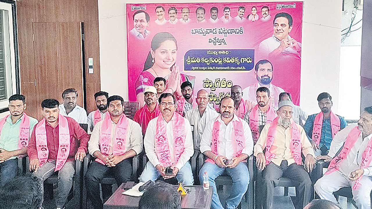 బీఆర్ఎస్కు ద్రోహం చేసిన పోచారం