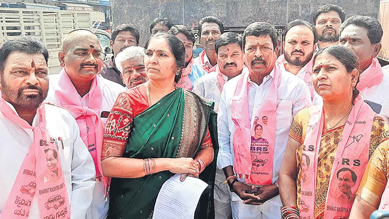 హామీలను తుంగలో తొక్కిన కాంగ్రెస్‌