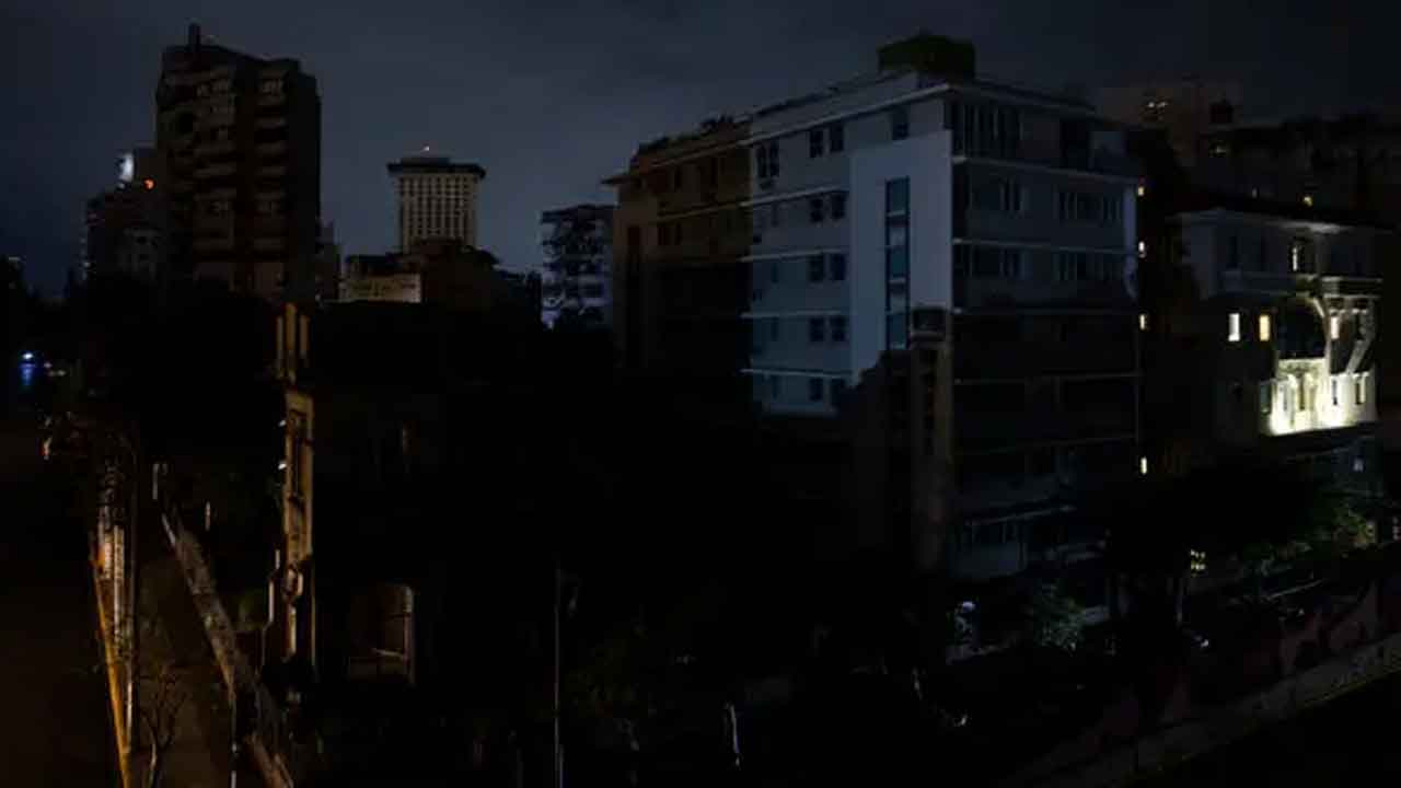 న్యూ ఇయర్‌ వేళ చీకట్లో ప్యూర్టోరికో