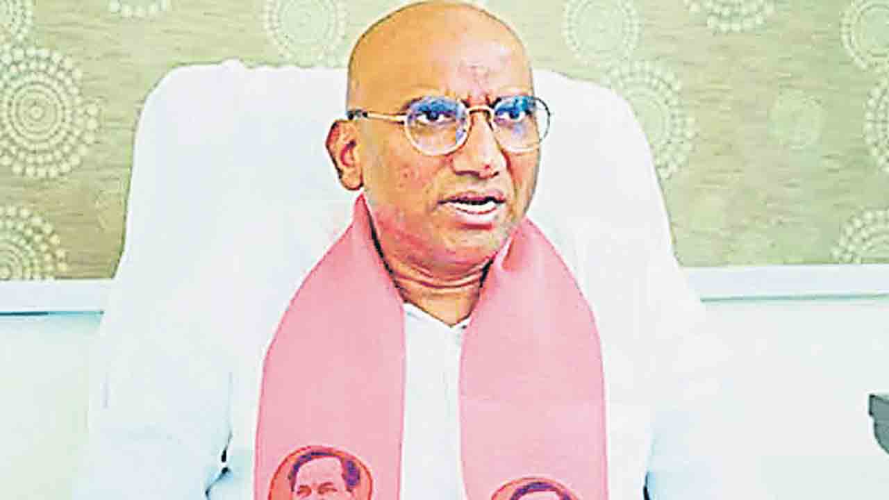 RS ​​Praveen Kumar | మీ కడుపు నిండితే చాలా? నిరుద్యోగుల ఆకలి తీరొద్దా?: ఆర్‌ఎస్‌ ప్రవీణ్‌కుమార్‌