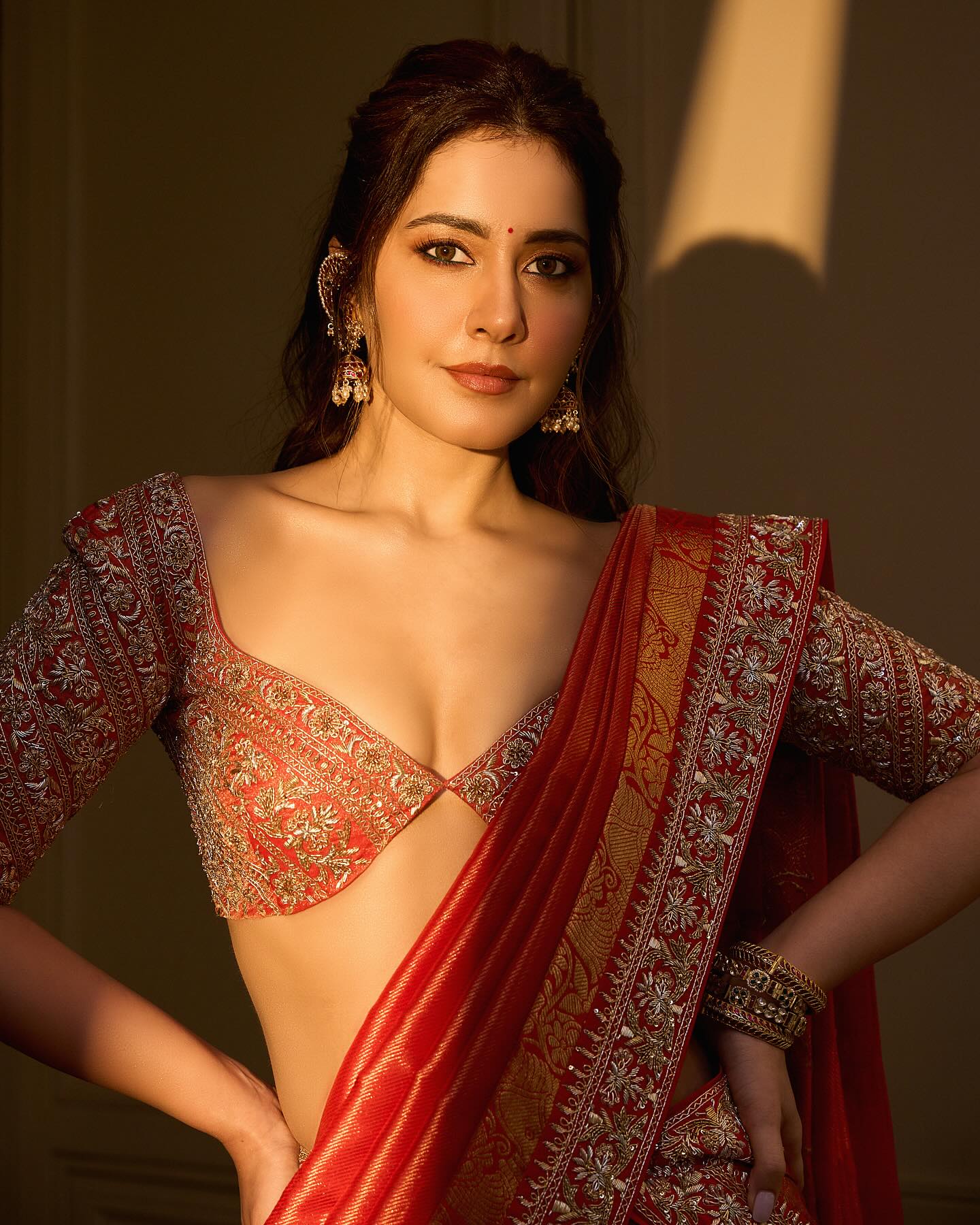 Raashii Khanna (1)