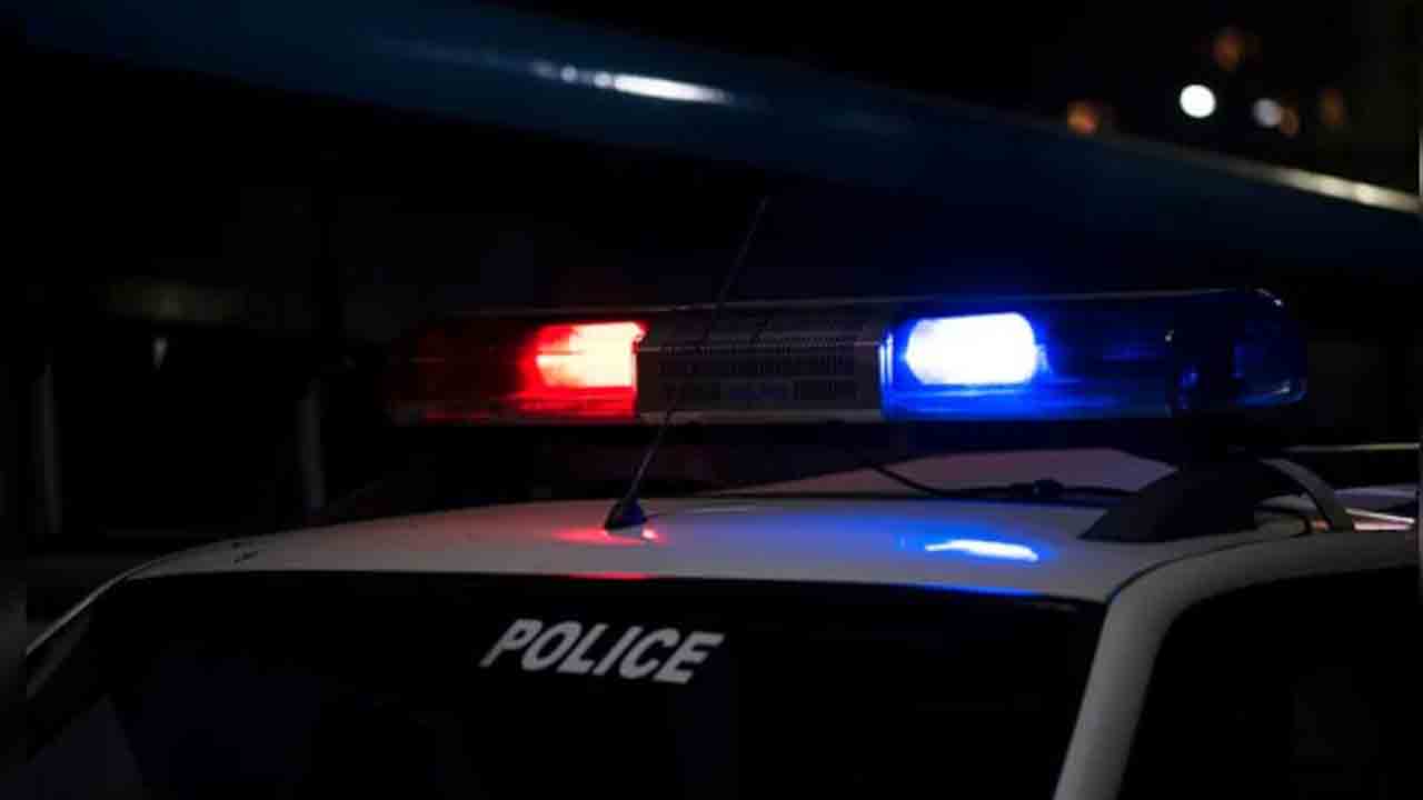 Road accident | నలుగురిని బలిగొన్న పొగమంచు.. విజిబిలిటీ లేక లారీని ఢీకొట్టిన కారు