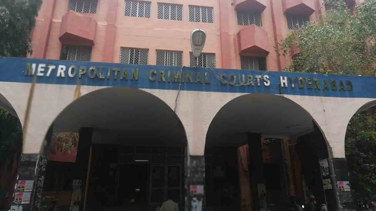 Sandhya Theatre Stampede | నాంపల్లి కోర్టుకు సంధ్య థియేటర్ యజమాన్యం