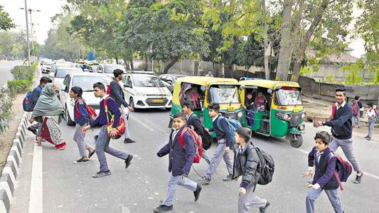 విద్యార్థుల భద్రతపై రవాణాశాఖ నజర్‌